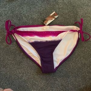 NWT tie dye swim bottoms. Xhilaration size XL